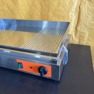 💥​ 💥 Plancha Acero 1/3 Ranurada Caterina