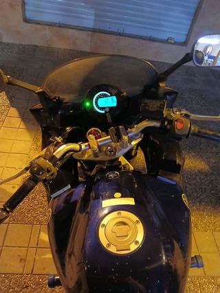 Yamaha facer 600cm 98cv motor R6.