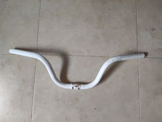 Manillar doble altura blanco