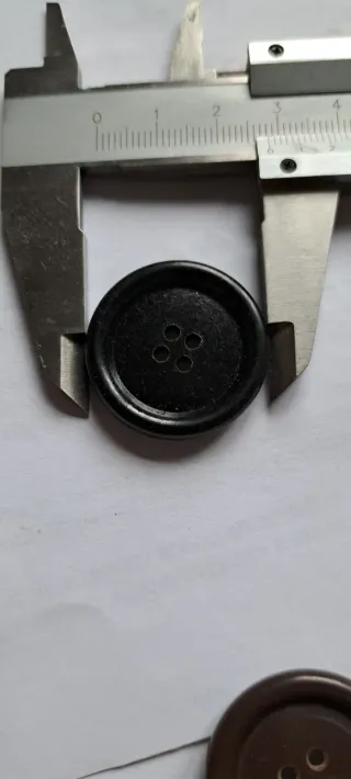 BOTONES Antiguos uniformes militar bolsa +/- 3 Kg.