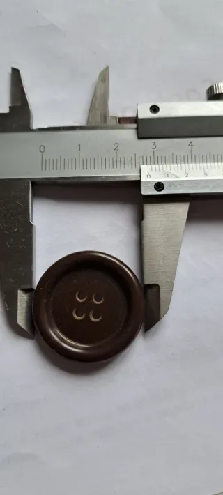 BOTONES Antiguos uniformes militar bolsa +/- 3 Kg.