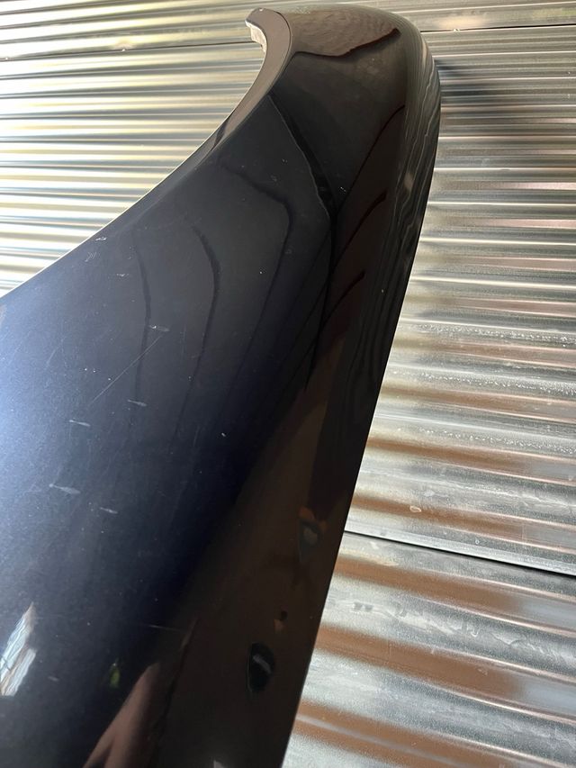 406 coupe  negra Aleta izquierda lado piloto