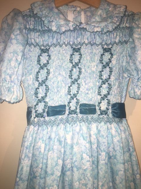 Vestido flores nido abeja niña Talla 7