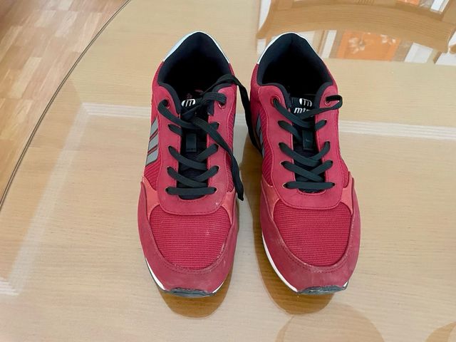 Zapatillas Mustang talla 40