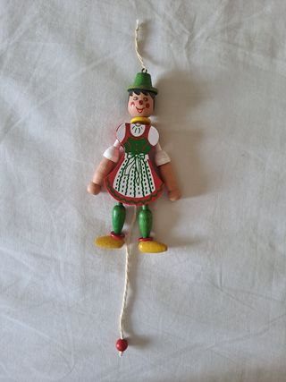 muñeco de madera