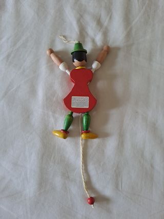 muñeco de madera