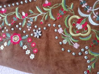 Falda de piel bordada Zara 