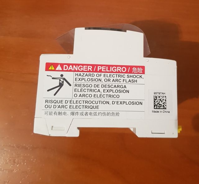 Schneider Electric A9MEM3210