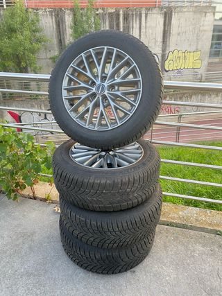 Llantas con ruedas 