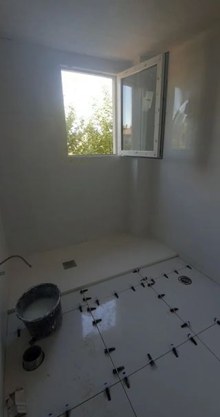 Albañil reformas alicatador solador