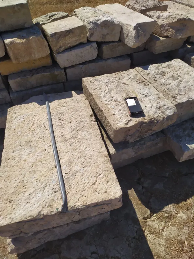 Piedra antigua(suelo)