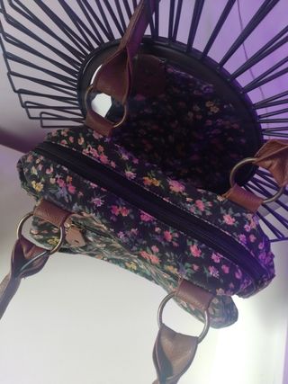 Bolso floreado