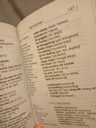 Libro guía de conversación y diccionario