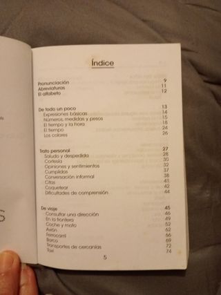 Libro guía de conversación y diccionario