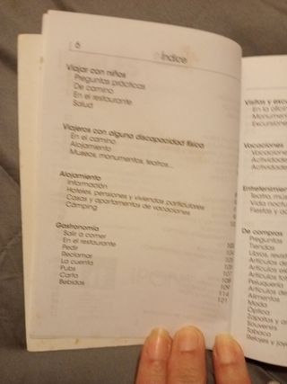 Libro guía de conversación y diccionario