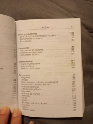 Libro guía de conversación y diccionario