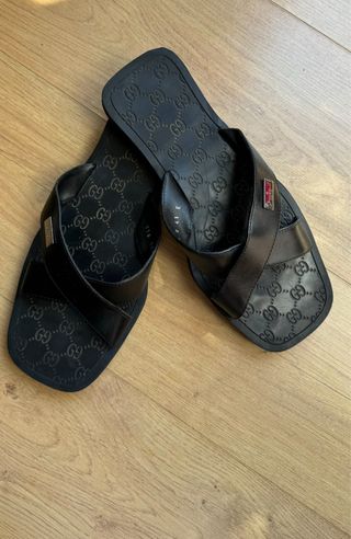 GUCCI ZAPATILLAS SANDALIAS HOMBRE 41 NEGRAS 