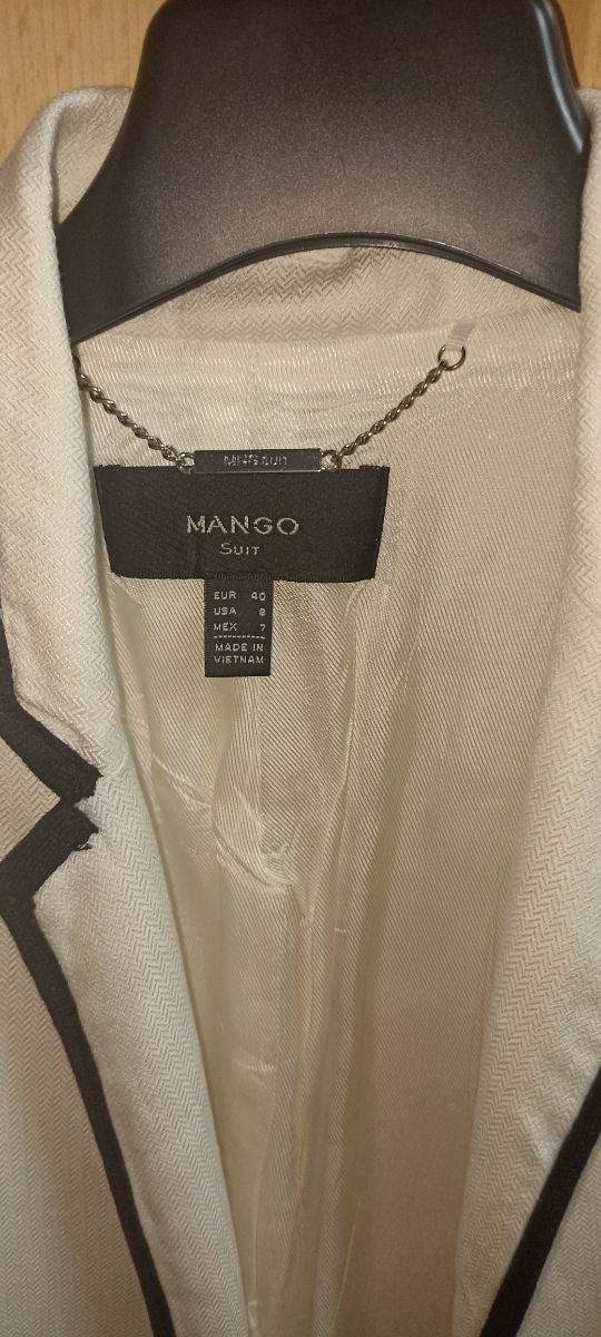 Blazers blanca verano Mango
