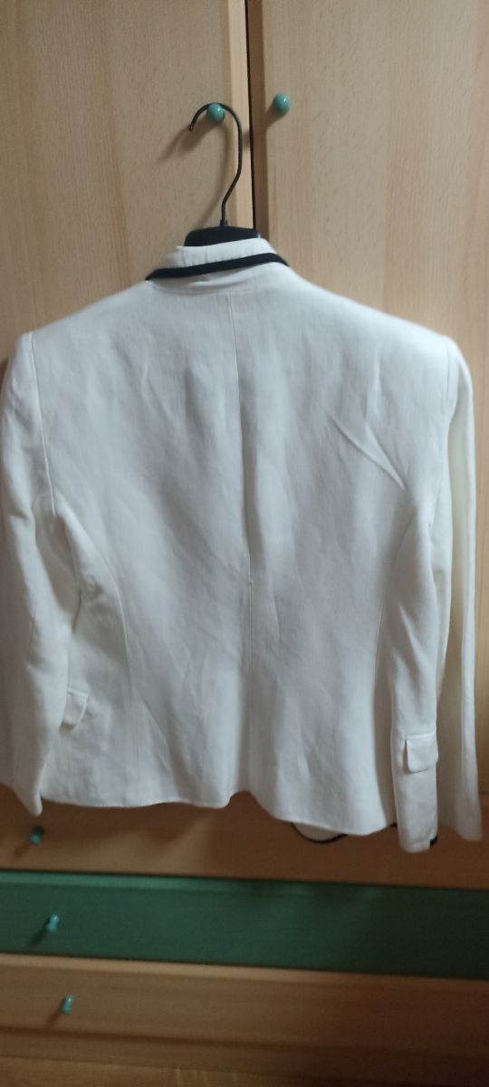 Blazers blanca verano Mango