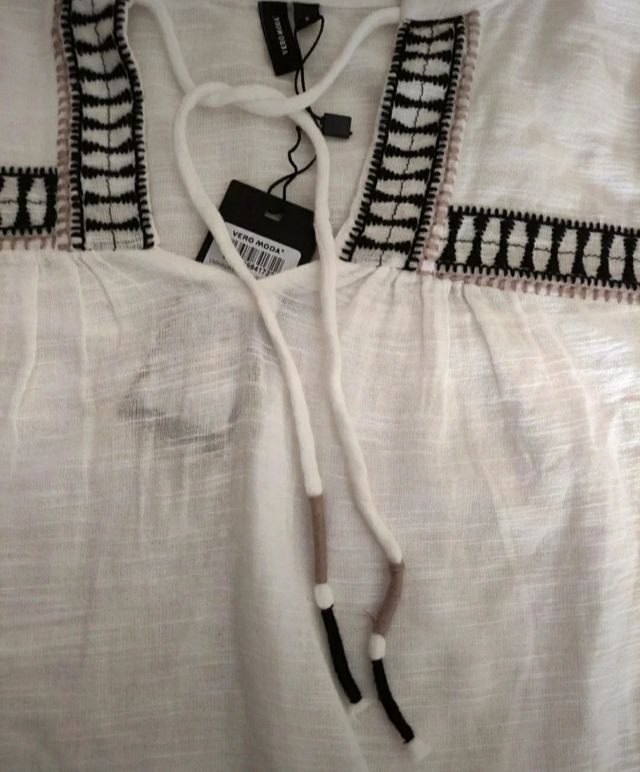 Blusa bordada Vero Moda S-M