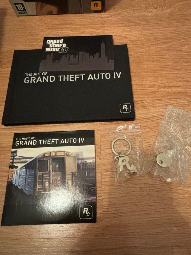GTA IV Edición especial + guia