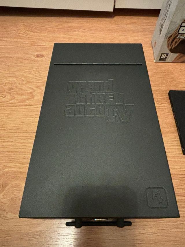 GTA IV Edición especial + guia