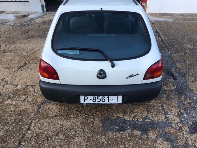 Ford studio gasolina