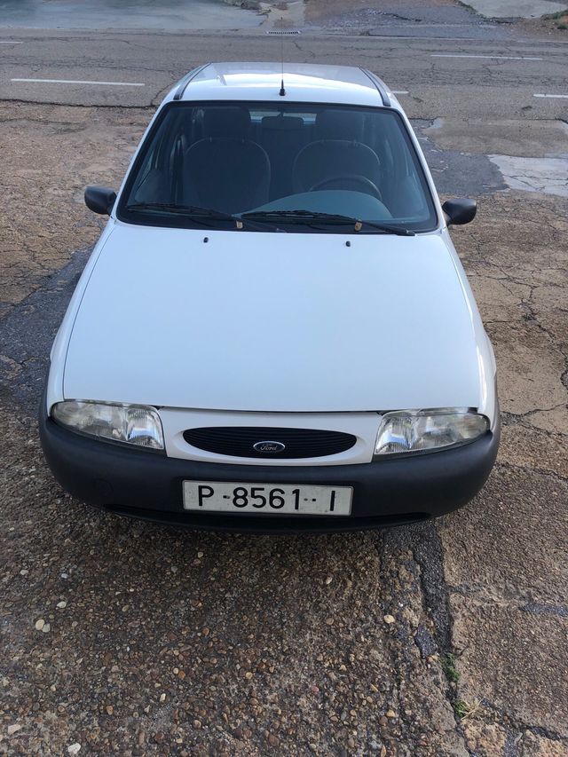 Ford studio gasolina