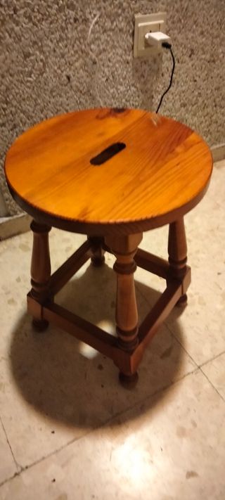 Taburete de madera 