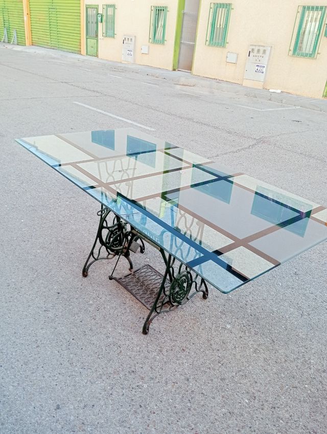 Mesa pie maquina de coser