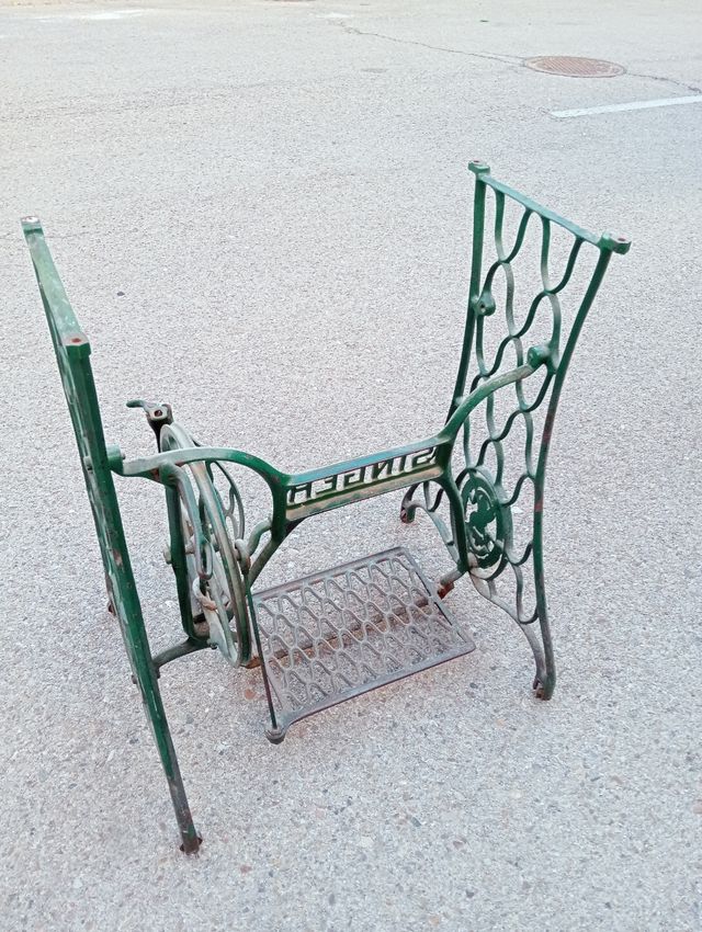 Mesa pie maquina de coser