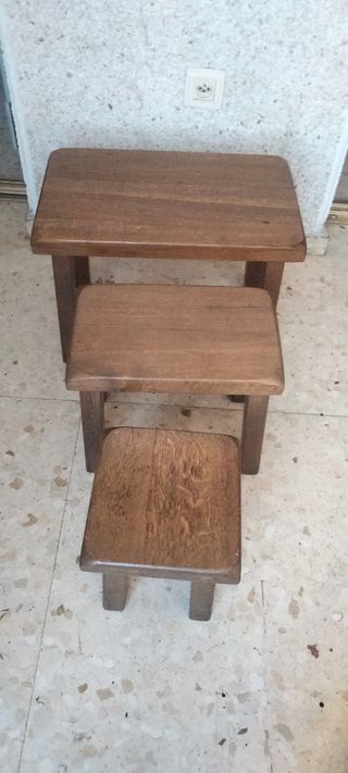 Mesas apilables de madera