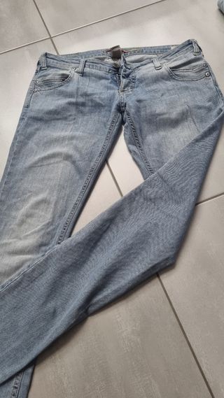 Jeans Please Vintage Chic