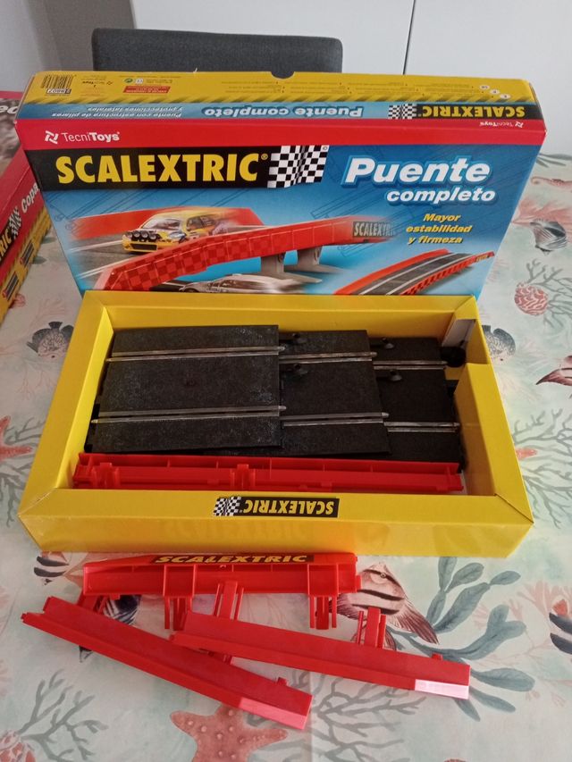 Juego Scalextric puente completo