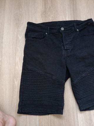 Pantalón corto Pull and Bear