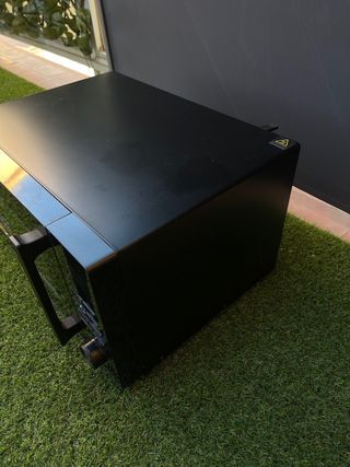 Microondas Taurus Laurent 25 Negro semi nuevo. esp