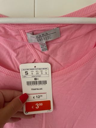 Camiseta Zara espalda descubierta