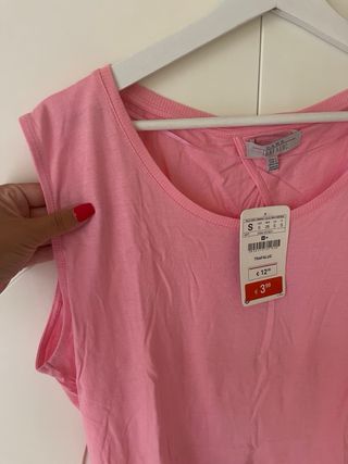 Camiseta Zara espalda descubierta