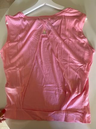 Camiseta Zara espalda descubierta