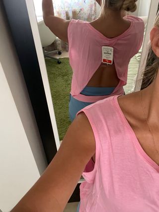 Camiseta Zara espalda descubierta