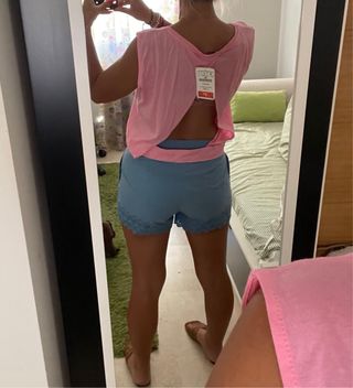 Camiseta Zara espalda descubierta