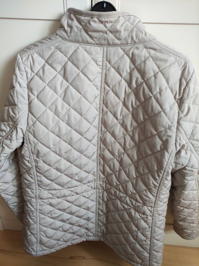 Chaqueta beige acolchada de Lloyd's