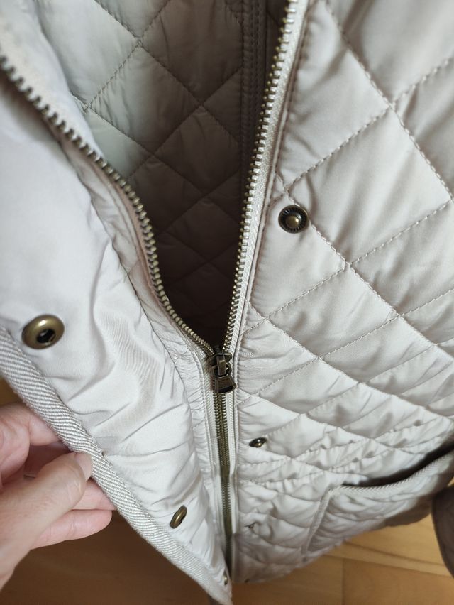 Chaqueta beige acolchada de Lloyd's