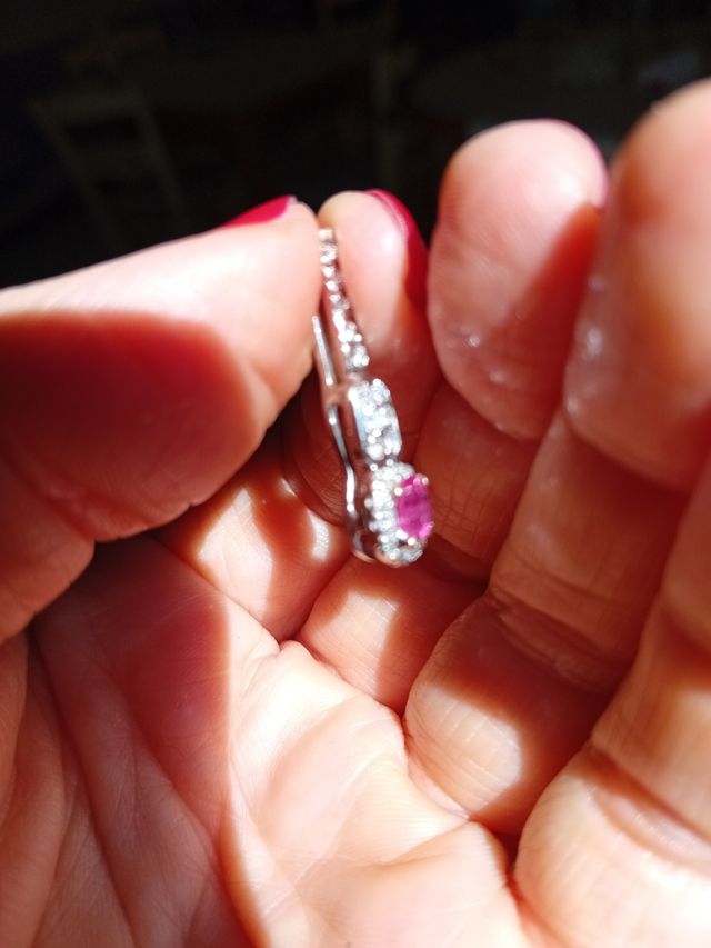 Ciondolo oro 750,brillanti e rubino