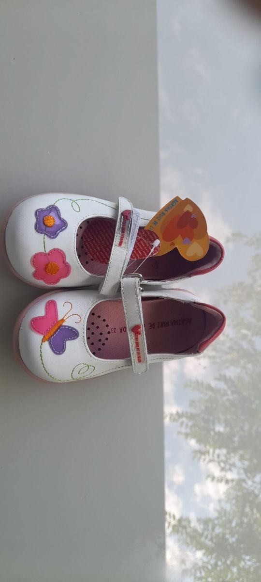 Zapatos niña Ágata Ruiz de la Prada