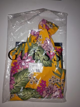 Bañador Guess floral anudado al hombro + 🎁