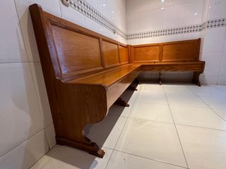 Rinconera y mesa de madera