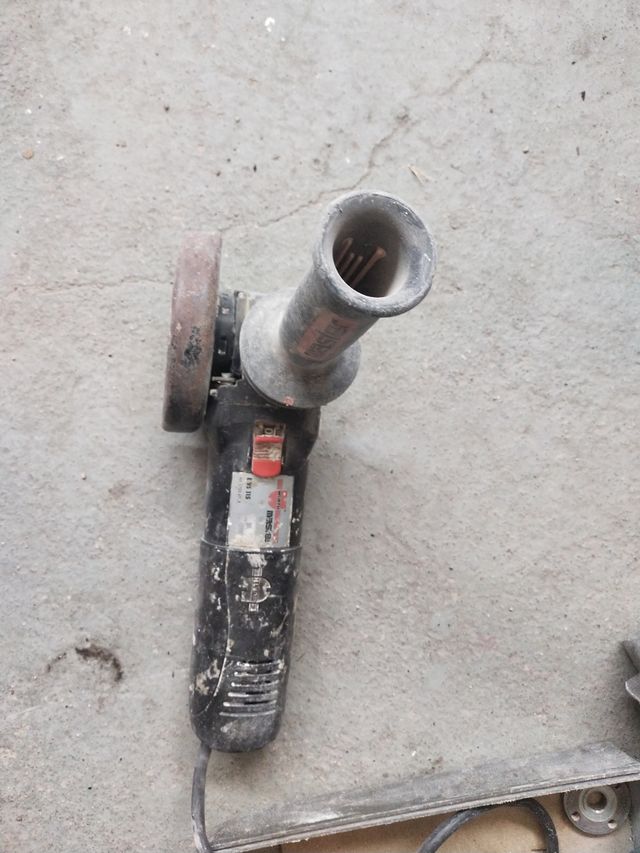 Radial construcción pequeño