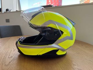 Casco abatible BMW system 7 carbono