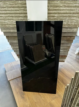 Suelo Porcelánico Mármol Negro - 60 x 120 cm